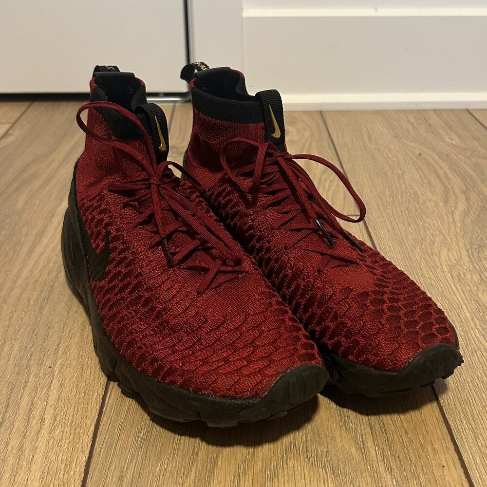 Nike Footscape Magista Flyknit Sneakers